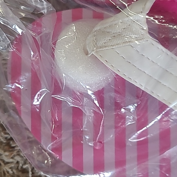 Avon Pink and White Flip Flops Sizs LARGE 9-10 - Picture 3 of 6